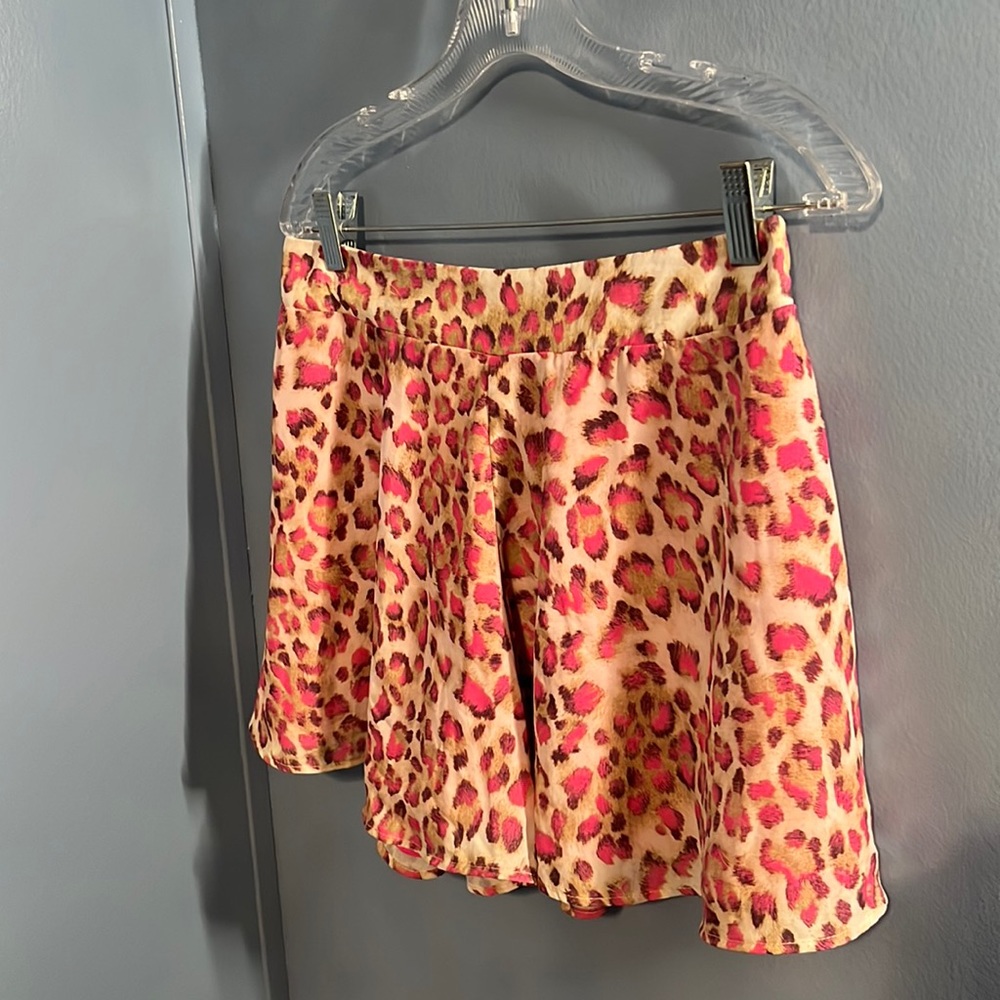 Adrienne shorts - Picture 2 of 7